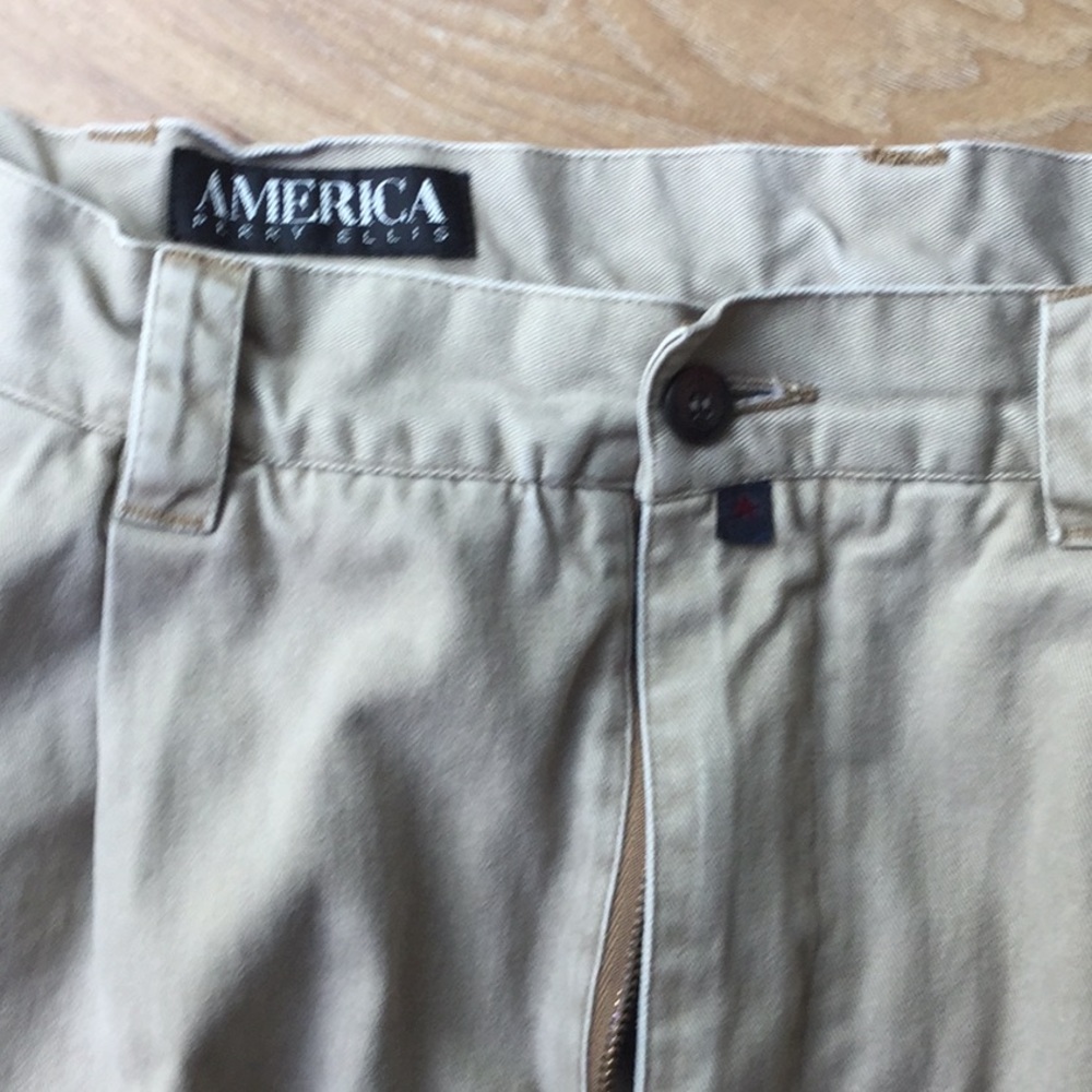 Perry Ellis America Men’s Pleated Chinos. - Picture 2 of 6